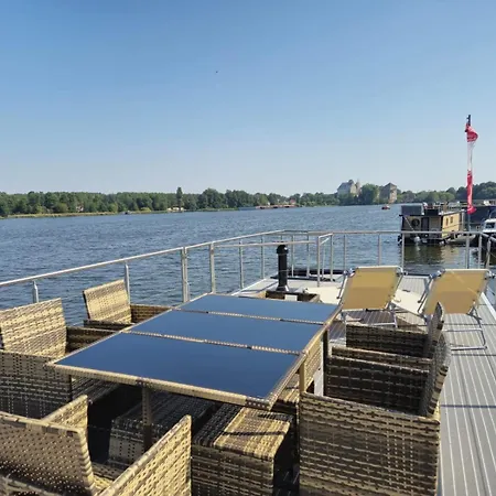 Gemuetliches Hausboot Aquila Woma Botel Furstenberg-Havel